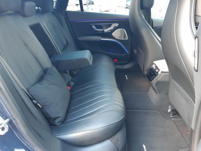 Mercedes Benz Eqs image 2