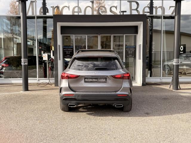 Mercedes Benz Gla image 9