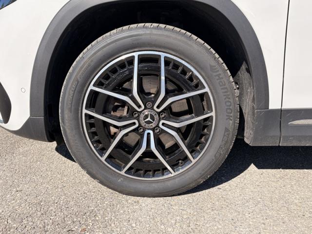 Mercedes Benz Eqa image 3