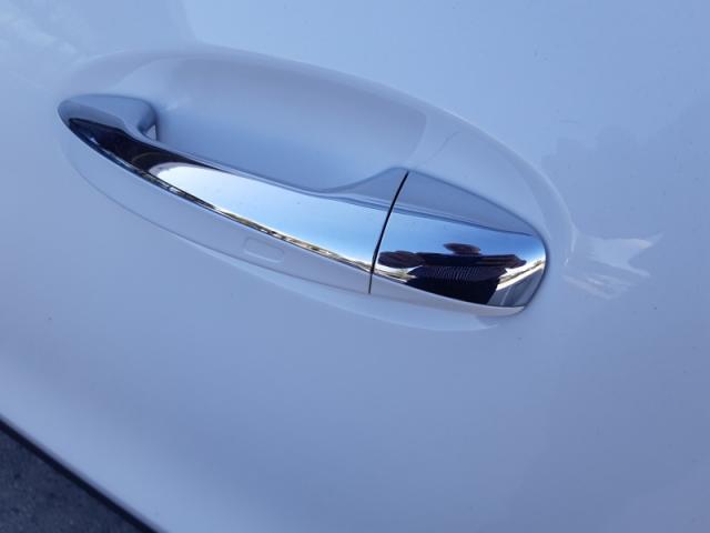 Mercedes Benz Gla image 4