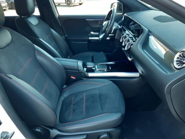 Mercedes Benz Gla image 3