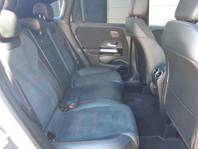 Mercedes Benz Gla image 2