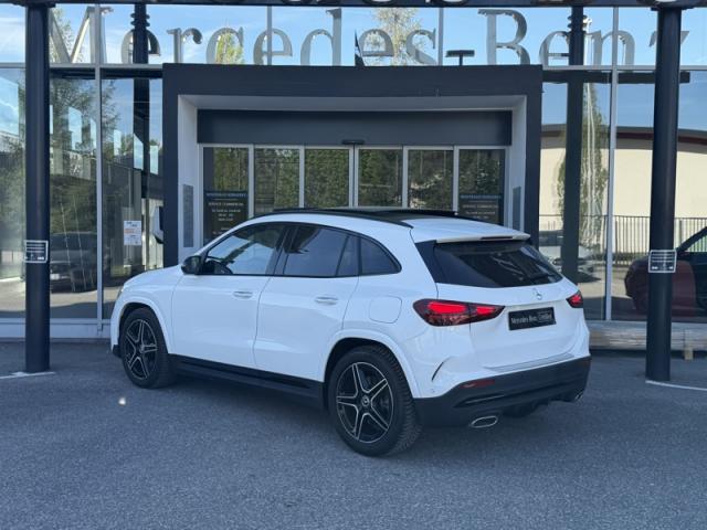 Mercedes Benz Gla image 2