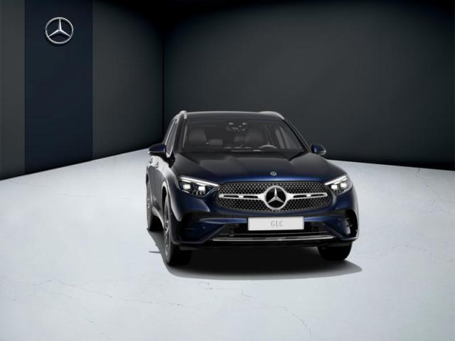 Mercedes Benz Glc image 8