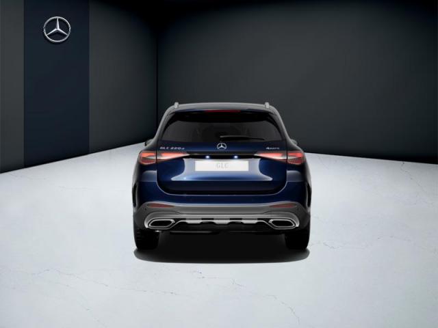 Mercedes Benz Glc image 2