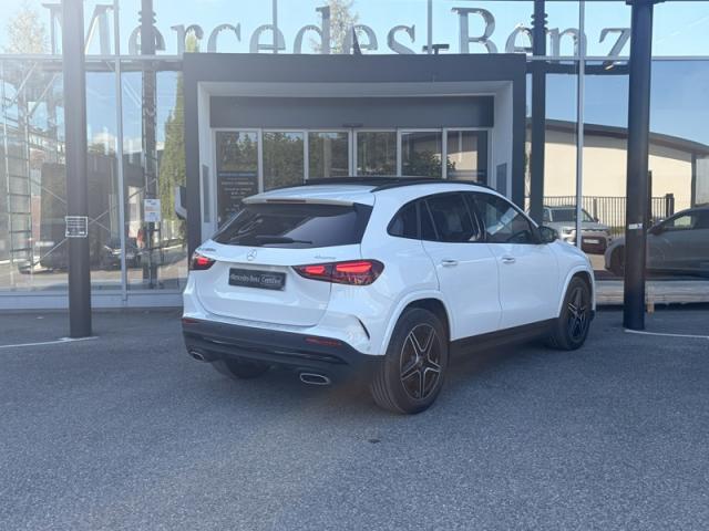 Mercedes Benz Gla image 2