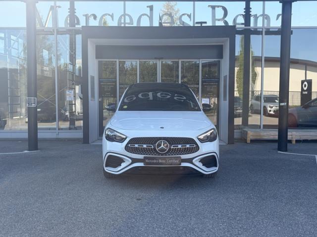 Mercedes Benz Gla image 9