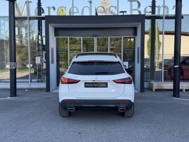 Mercedes Benz Gla image 7