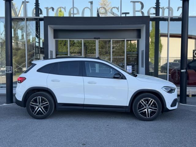 Mercedes Benz Gla image 9
