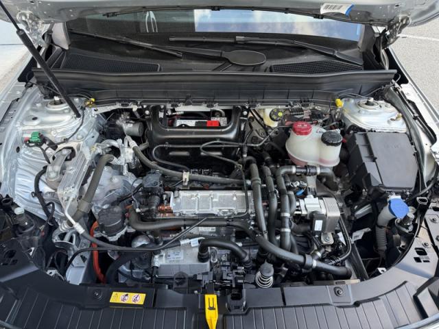 Mercedes Benz Eqb image 3