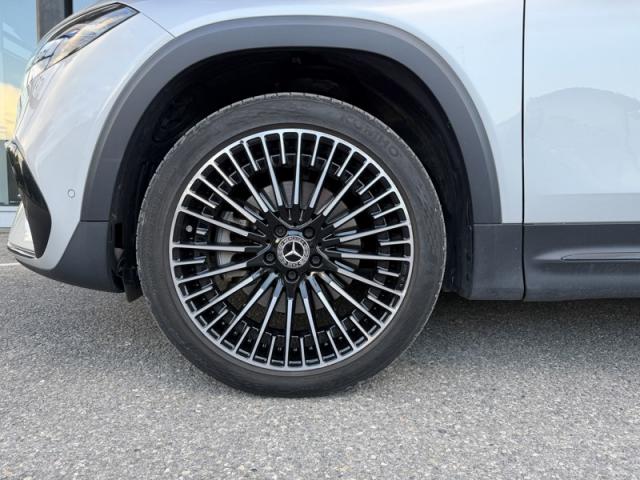 Mercedes Benz Eqb image 9