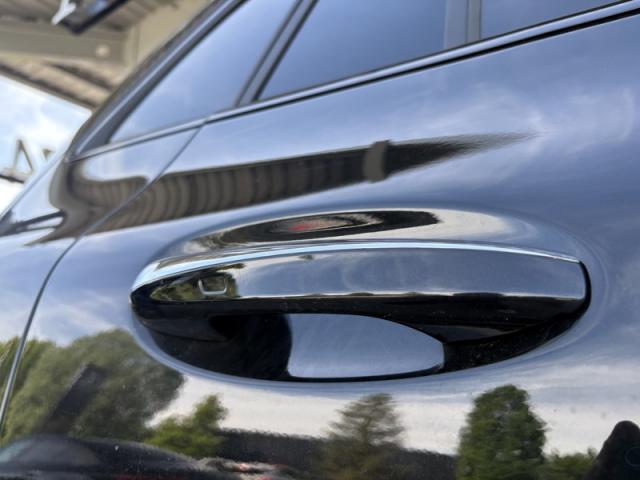 Mercedes Benz Gla image 9