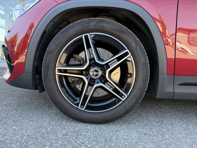 Mercedes Benz Gla image 1