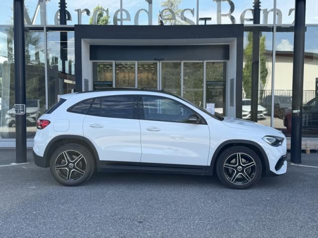 Mercedes Benz Gla image 8