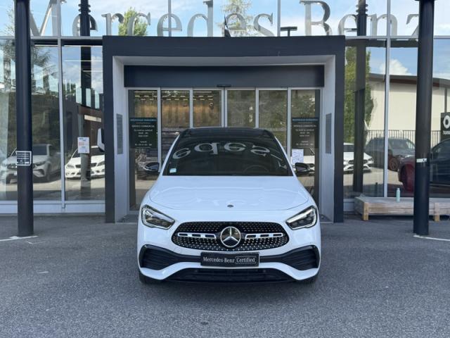 Mercedes Benz Gla image 1