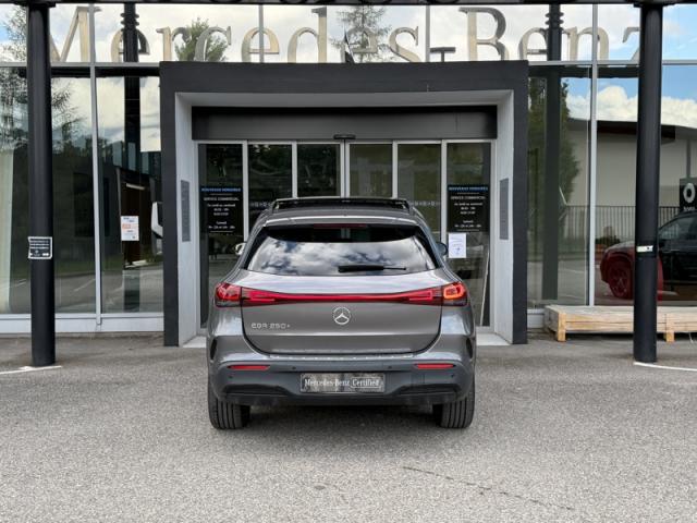 Mercedes Benz Eqa image 4