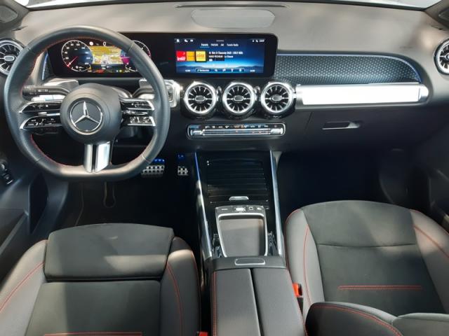 Mercedes Benz Glb image 4
