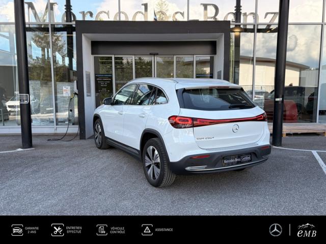 Mercedes Benz Eqa image 8