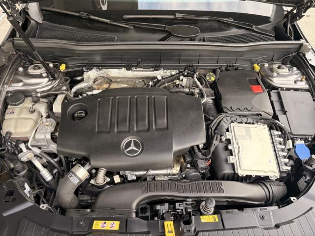 Mercedes Benz Glb image 6