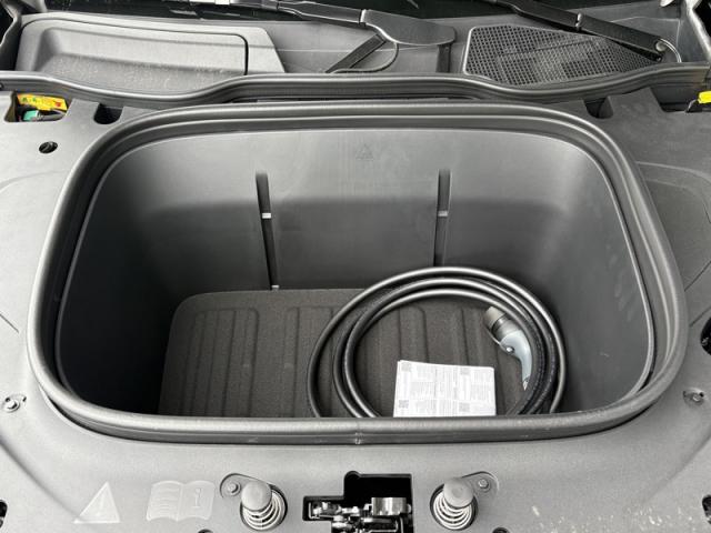 Mercedes Benz Glb image 5