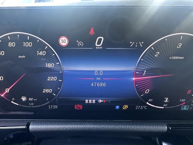 Mercedes Benz Gla image 8