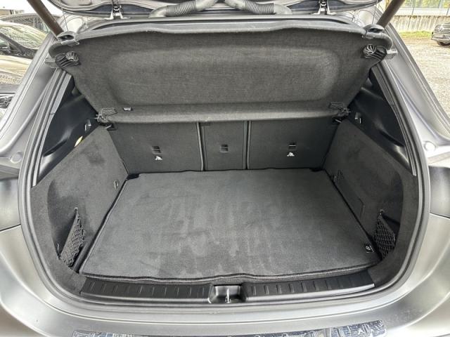 Mercedes Benz Gla image 1