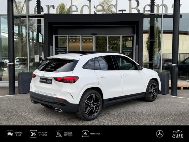 Mercedes Benz Gla image 1