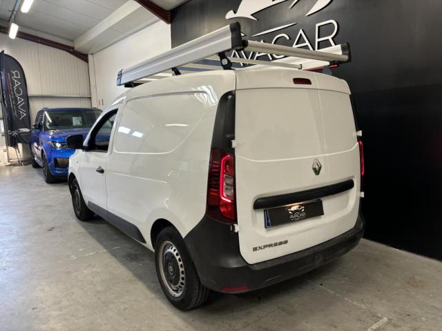 Renault Express image 8