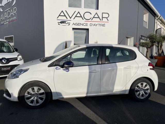Peugeot 208 image 2