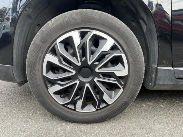 Peugeot 2008 image 1