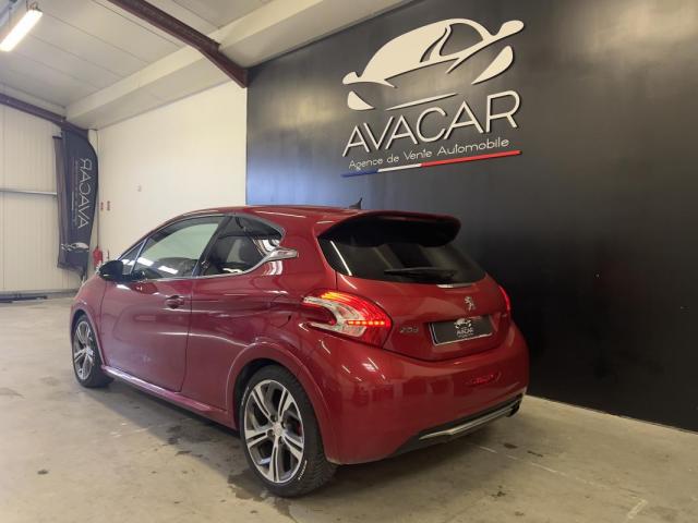 Peugeot 208 image 1