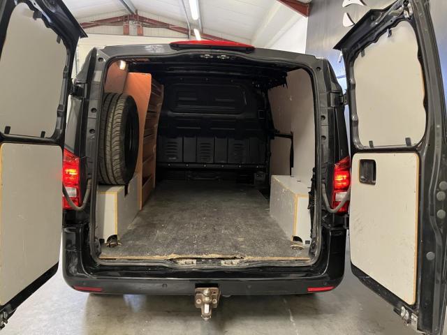 Mercedes Benz Vito image 4