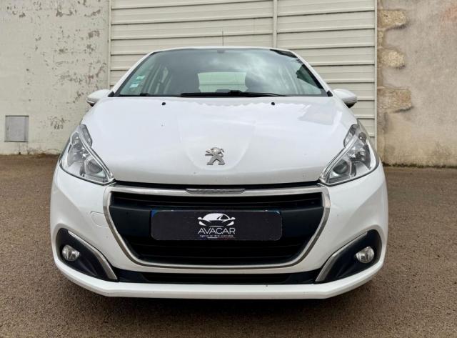 Peugeot 208 image 6