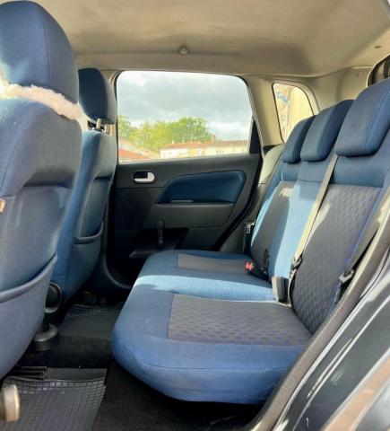 Ford Fiesta image 6