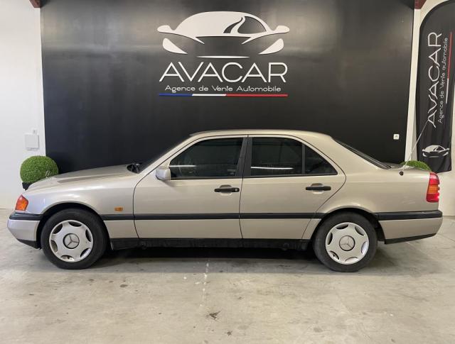 Mercedes Benz C 180 image 6