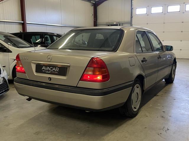 Mercedes Benz C 180 image 2