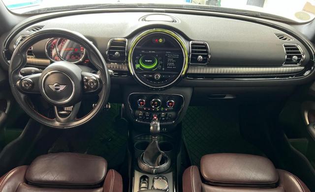 Mini Clubman image 9