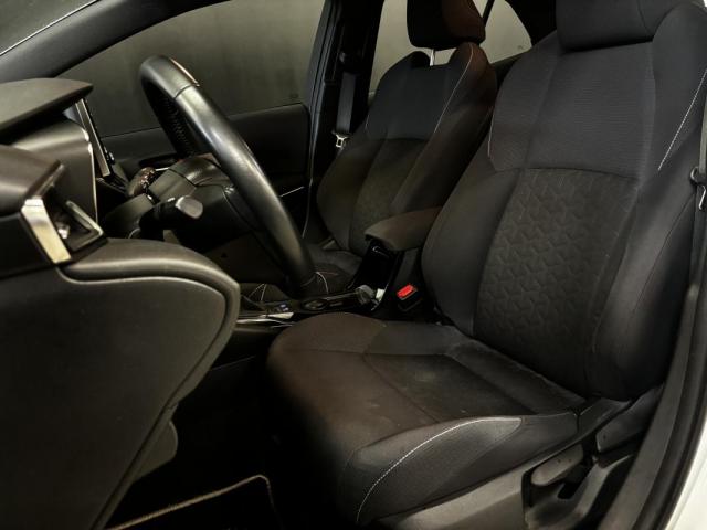 Toyota Corolla image 6
