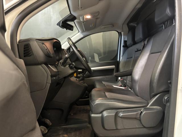 Opel Vivaro image 2