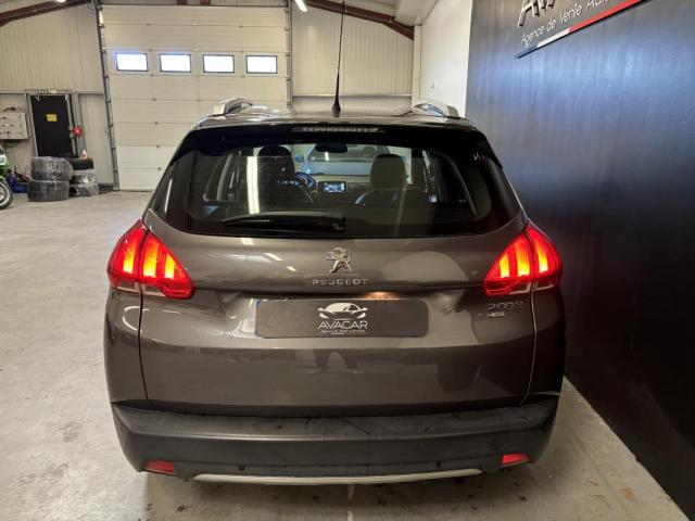 Peugeot 2008 image 6