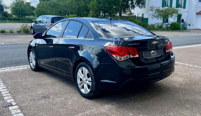 Chevrolet Cruze image 5