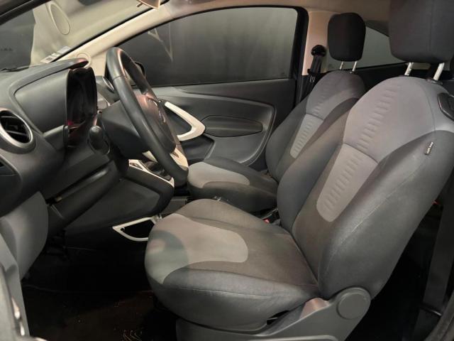 Ford Ka image 9