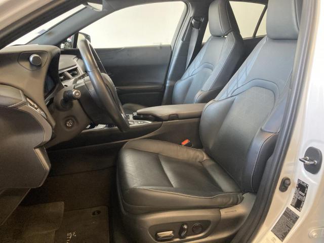 Lexus Ux image 3