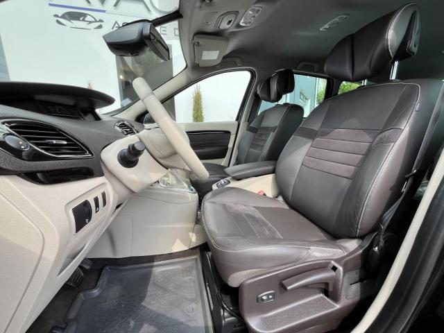 Renault Grand Scénic image 1