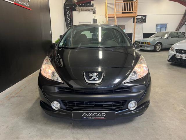 Peugeot 207 image 9