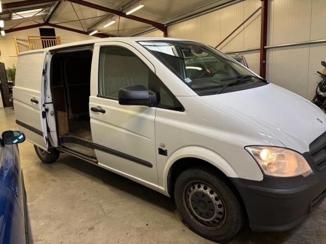 Mercedes Benz Vito image 4