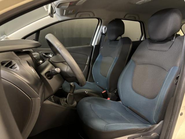 Renault Captur image 2