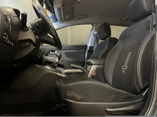Kia Sportage image 7