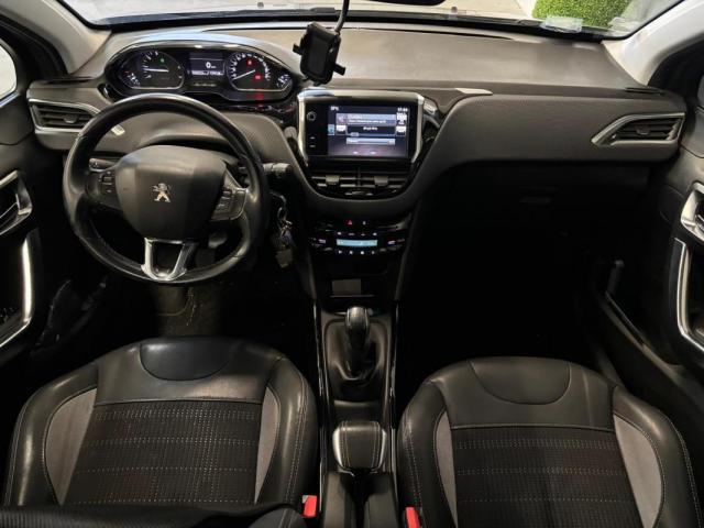 Peugeot 2008 image 1