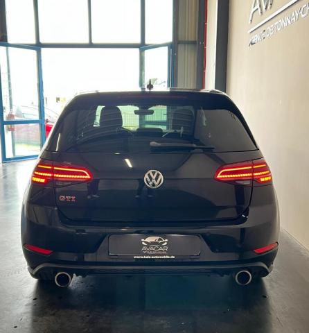 Volkswagen Golf image 1